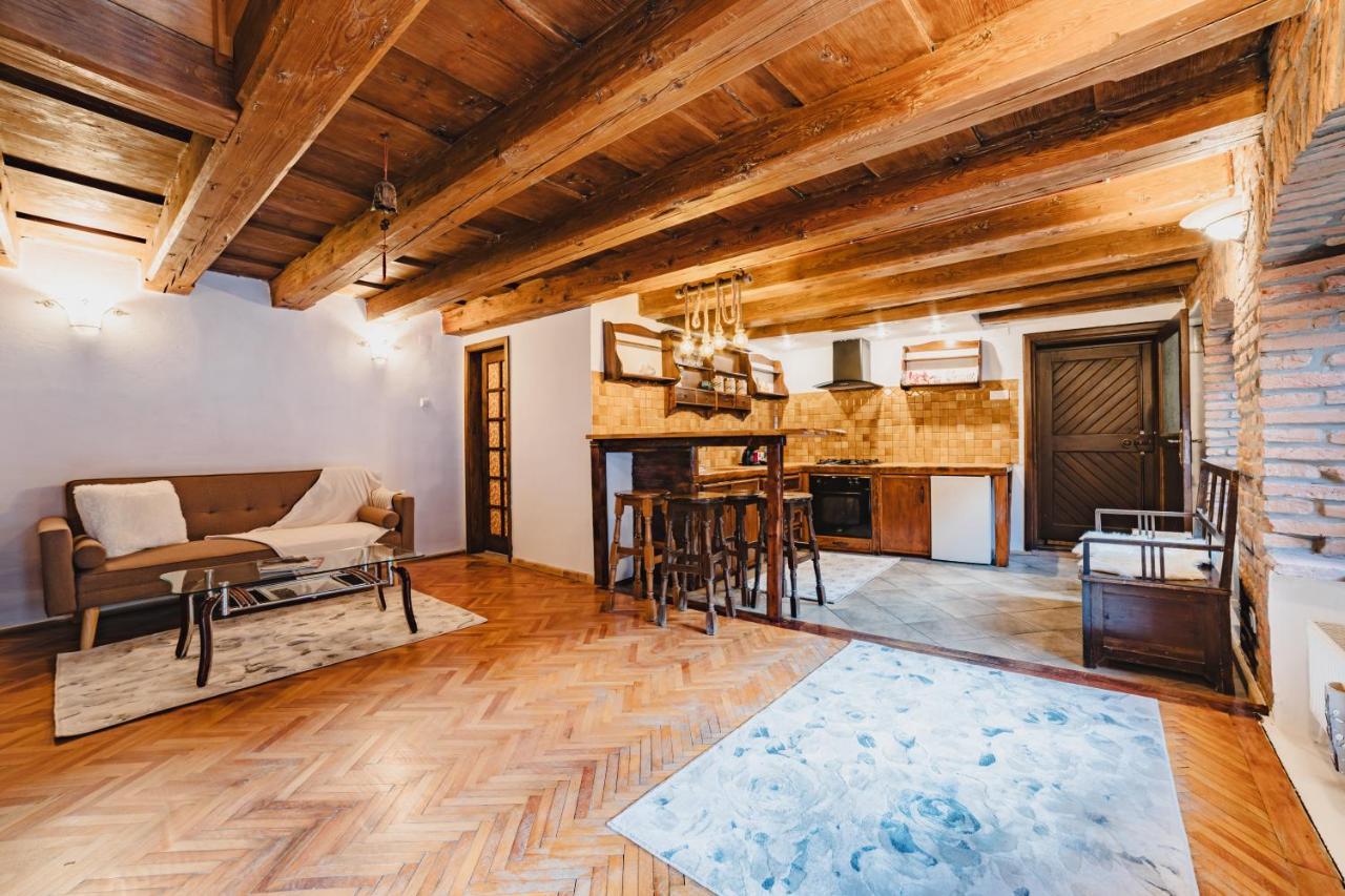 Albert Residence With Complimentary Parking Brasov Exterior photo