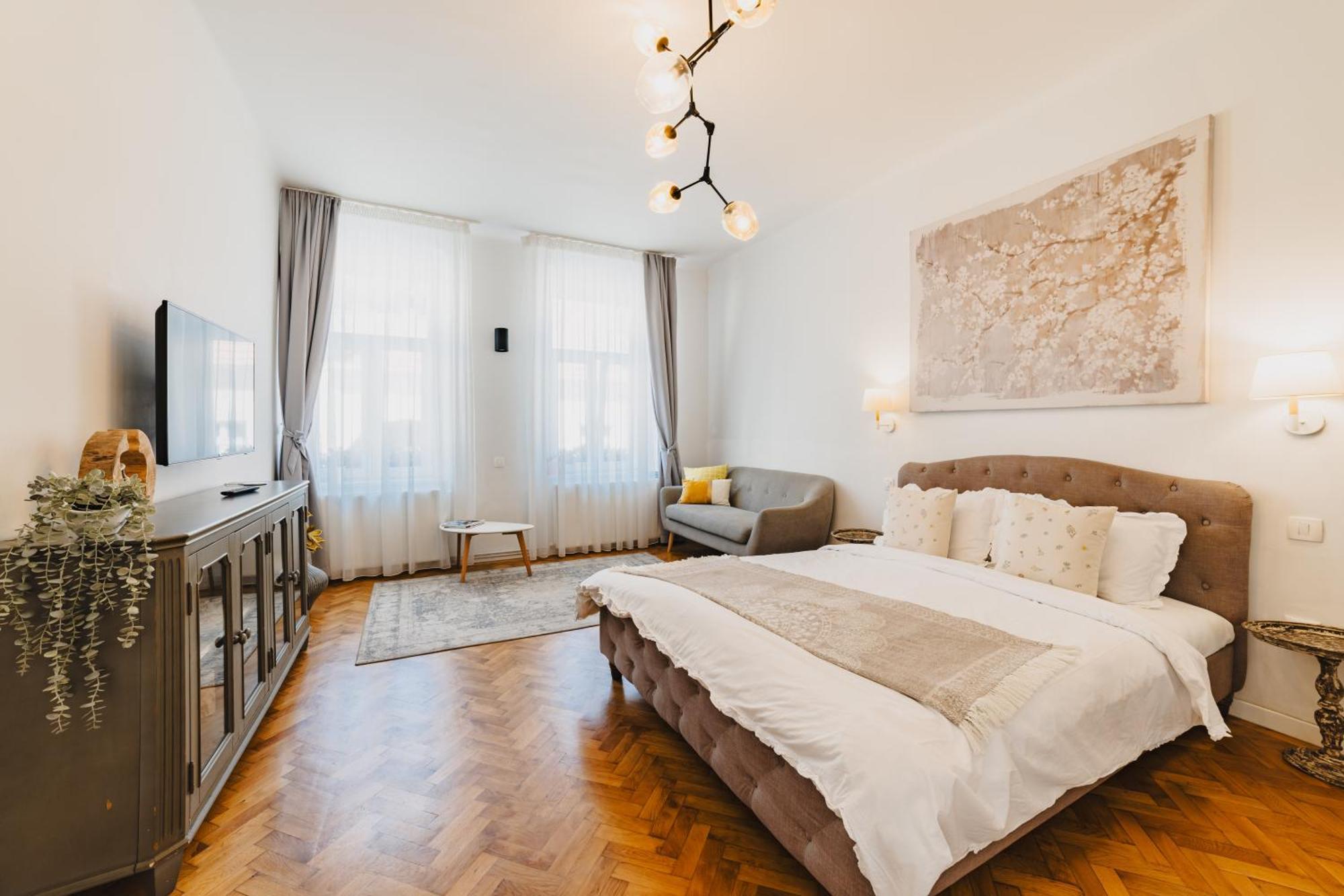 Albert Residence With Complimentary Parking Brasov Exterior photo