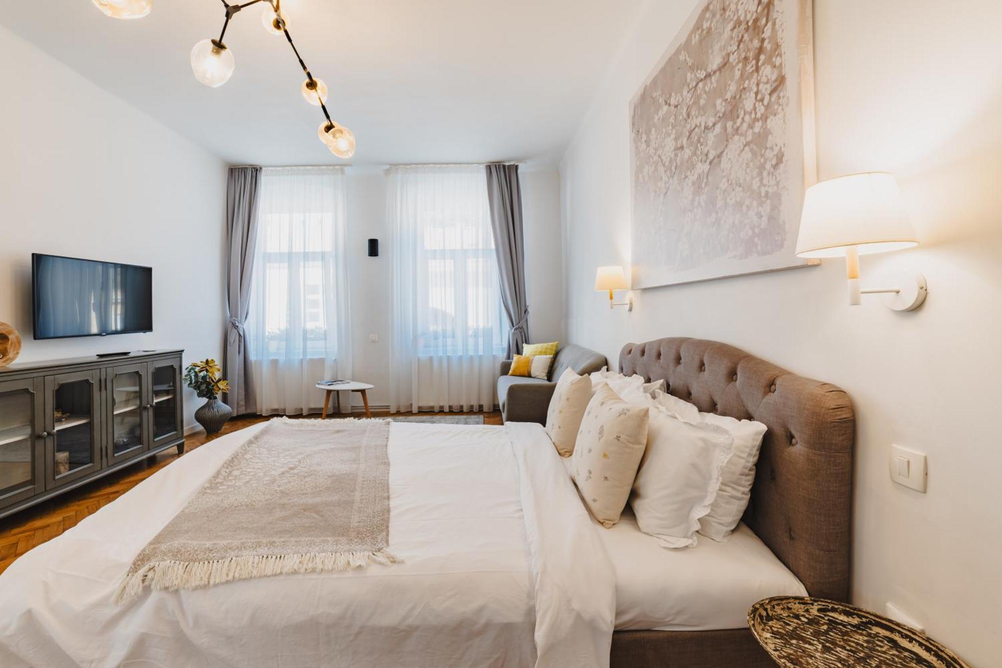Albert Residence With Complimentary Parking Brasov Exterior photo